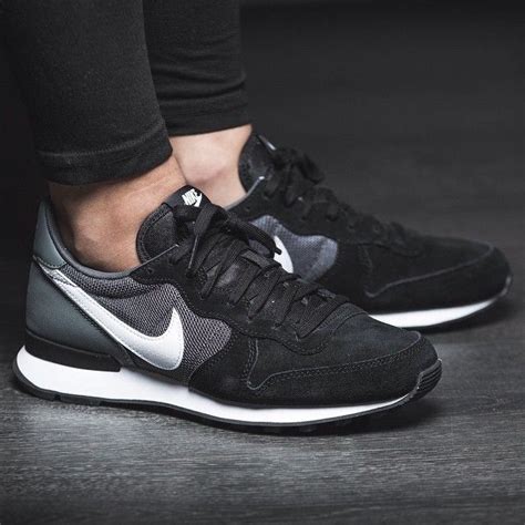 schwarze nike turnschuhe für frsuen|sneaker damen.